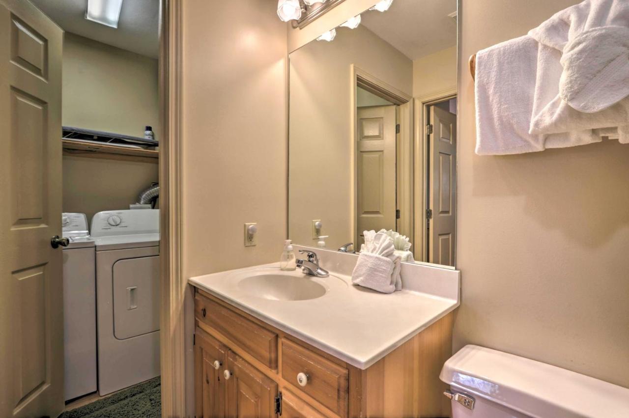 Smoky Mountain Retreat With Hot Tub, Arcade Games Villa Pigeon Forge Exterior photo
